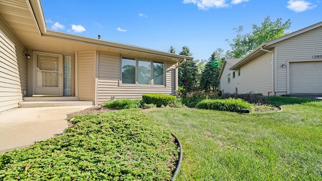 5008 Thistle Trl, Loves Park, IL 61111 - entrance to property featuring a yard
