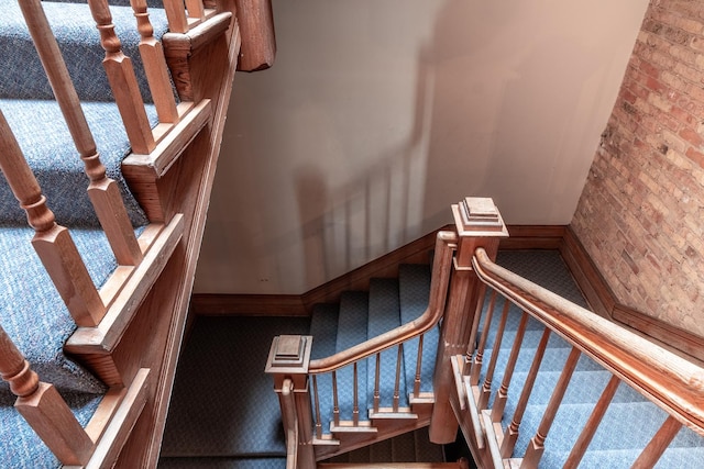3711 N Pine Grove Ave Unit 2Nw, Chicago, IL 60613 - stairway featuring carpet