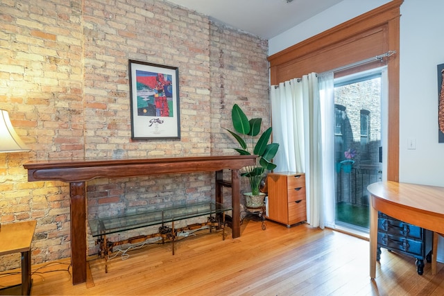 3711 N Pine Grove Ave Unit 2Nw, Chicago, IL 60613 - living area with wood finished floors