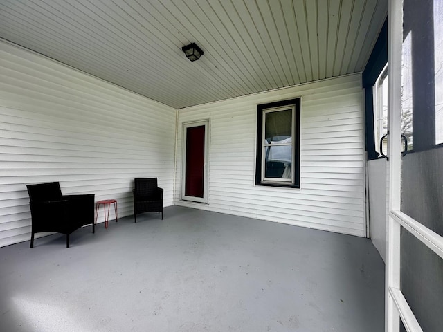 509 E Webster St, Clinton, IL 61727 - view of patio