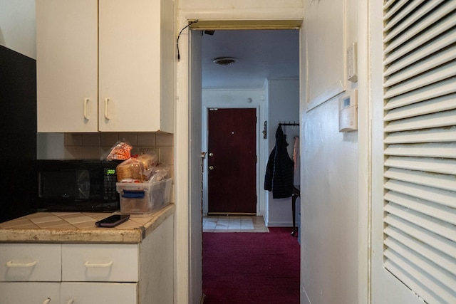 347 Manitowac St, Park Forest, IL 60466 - corridor with carpet