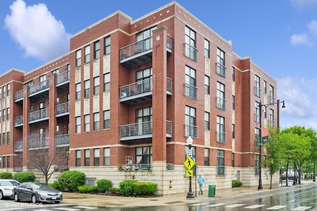 4011 N Francisco Ave Unit 301, Chicago, IL 60618 - view of apartment building / complex
