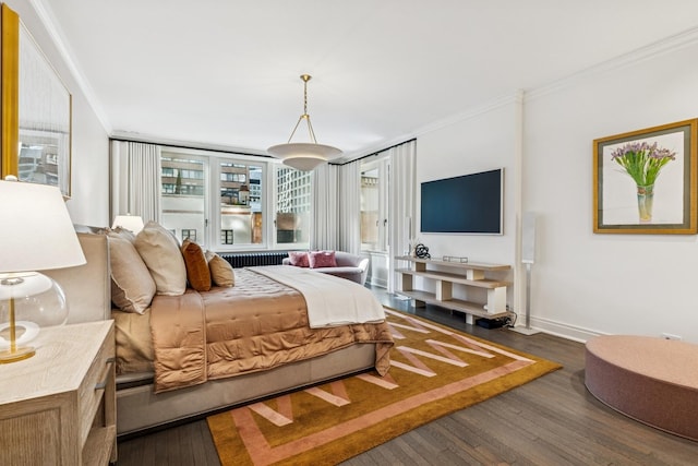 209 E Lake Shore Dr Unit 3W, Chicago, IL 60611 - bedroom featuring crown molding, wood finished floors, and baseboards