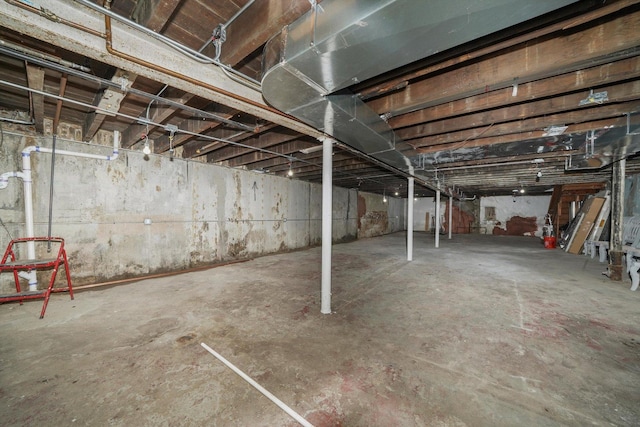 10807 S Wentworth Ave, Chicago, IL 60628 - view of unfinished below grade area
