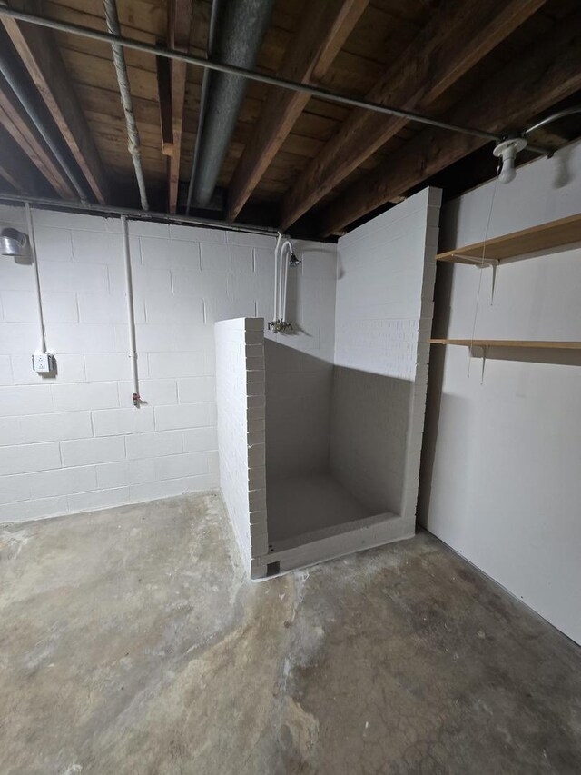 18433 Arcadia St, Lansing, IL 60438 - view of unfinished basement
