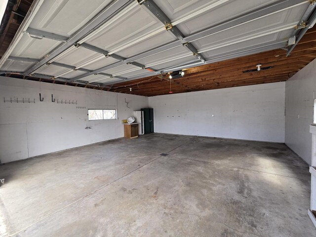 18433 Arcadia St, Lansing, IL 60438 - garage featuring a garage door opener