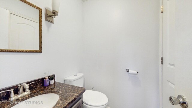 24452 W Blvd Dejohn, Naperville, IL 60564 - half bath featuring toilet and vanity