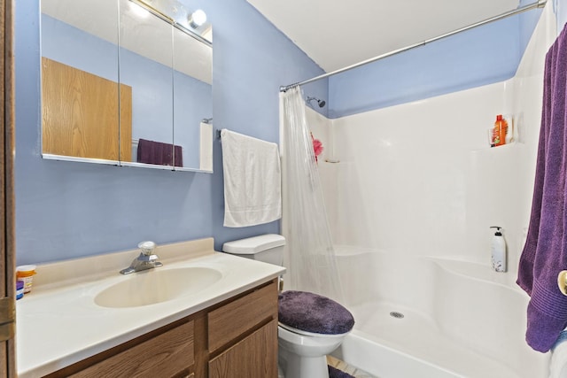 1384 Cunat Ct Unit 1B, Lake In The Hills, IL 60156 - full bathroom featuring a shower with curtain, toilet, and vanity