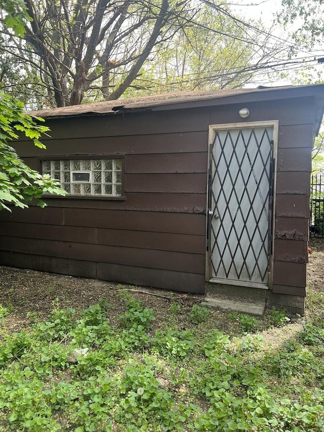 8029 S Houston Ave, Chicago, IL 60617 - view of shed