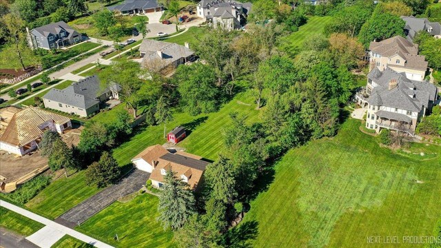 1S558 Sunnybrook Rd, Glen Ellyn, IL 60137