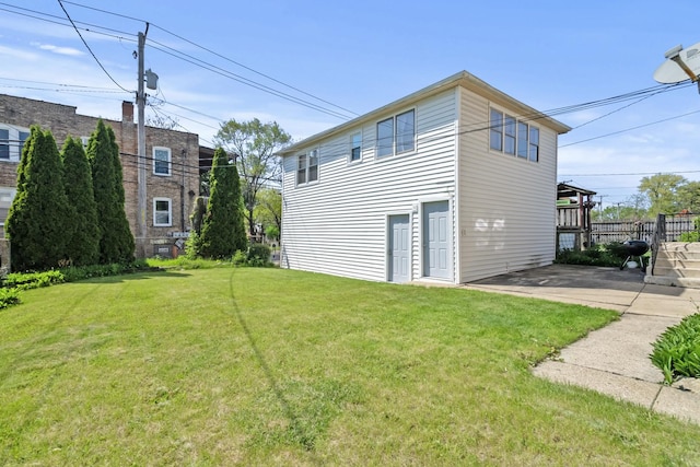 1412 Schilling Ave, Chicago Heights, IL 60411 - view of property exterior with a yard