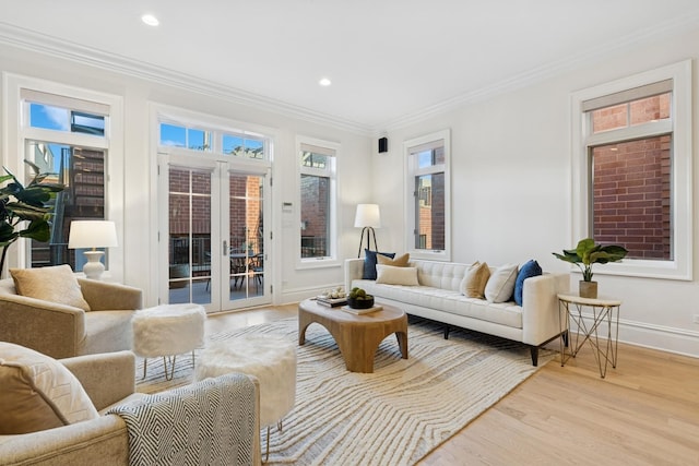 3823 N Wayne Ave, Chicago, IL 60613 - living area with light wood-type flooring, ornamental molding, baseboards, and recessed lighting