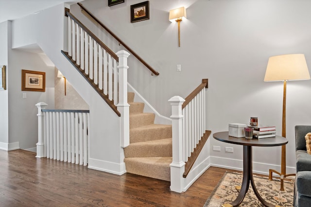 1429 S Prairie Ave, Chicago, IL 60605 - staircase featuring wood finished floors and baseboards