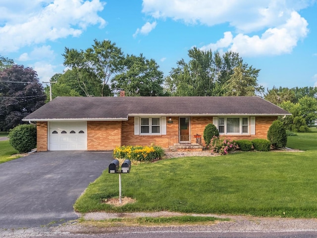 410 E Fifer St, Colfax, IL 61728 - photo 1