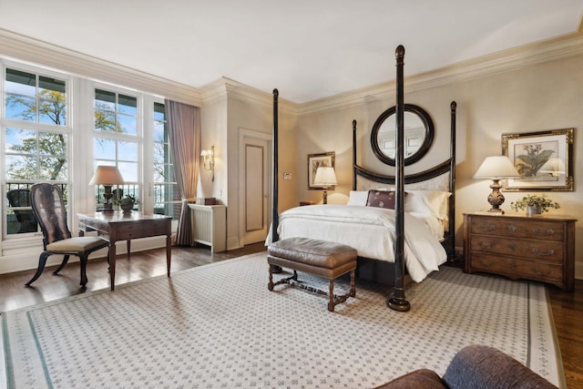 199 E Lake Shore Dr Unit 3, Chicago, IL 60611 - bedroom featuring ornamental molding and wood finished floors