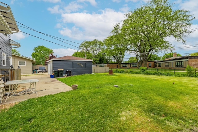205 Glen St, West Chicago, IL 60185 - view of yard featuring a patio area
