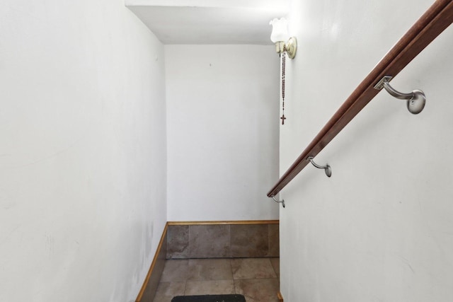 3524 N Lawndale Ave Unit 1G, Chicago, IL 60618 - stairway featuring baseboards