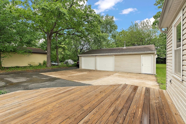 21402 S 79th Ave, Frankfort, IL 60423 - detached garage featuring view of wooded area