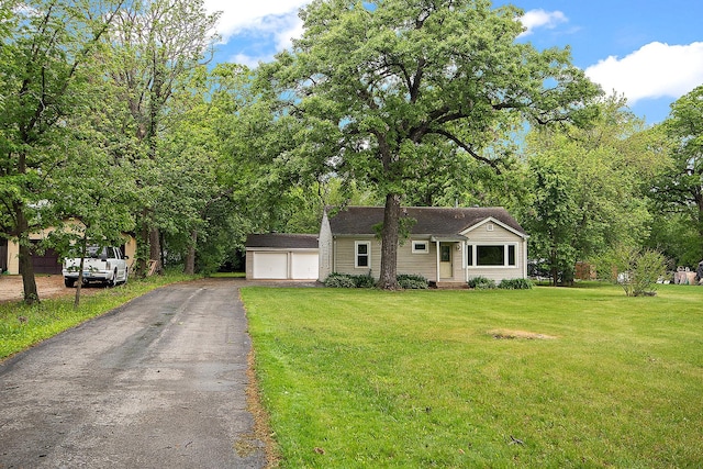 21402 S 79th Ave, Frankfort, IL 60423 - view of front of property with a front lawn, entry steps, and a detached garage