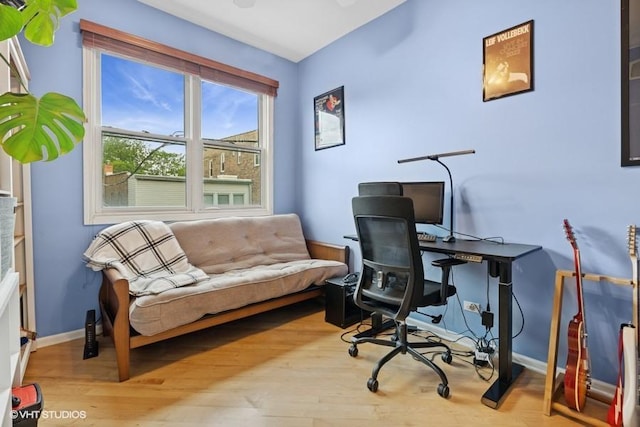 2215 W Augusta Blvd Unit 2E, Chicago, IL 60622 - office with wood finished floors and baseboards