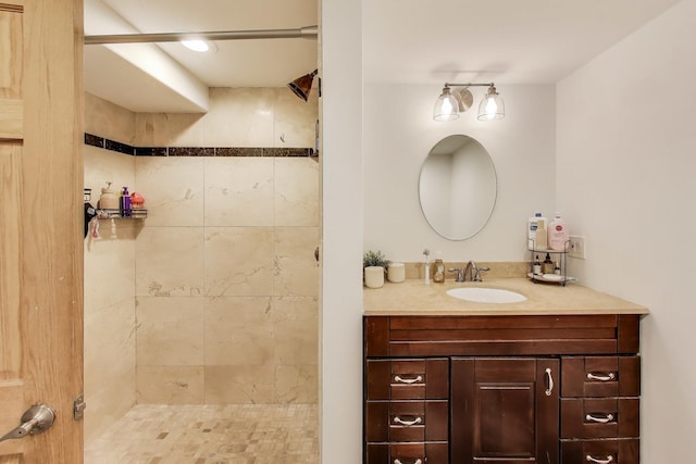5319 W Cullom Ave, Chicago, IL 60641 - bathroom with vanity and tiled shower