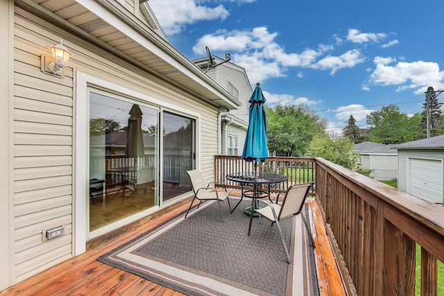 5319 W Cullom Ave, Chicago, IL 60641 - view of deck