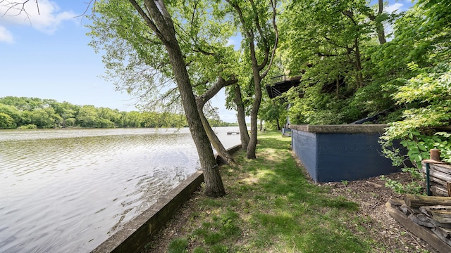 605 N 4th St, Oregon, IL 61061 - view of yard with a water view
