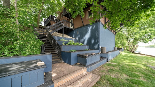 605 N 4th St, Oregon, IL 61061 - exterior space featuring a water view and stairway