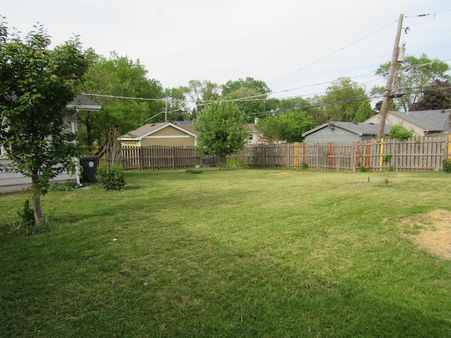 1503 Cherokee Dr, Round Lake Beach, IL 60073 - view of yard
