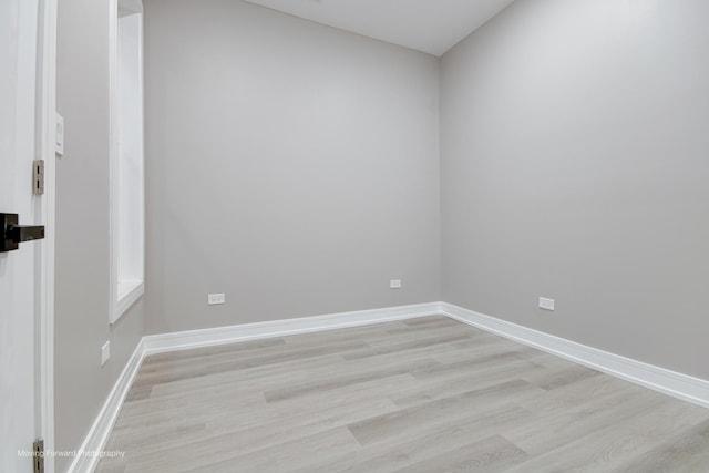 3926 W Arthington St, Chicago, IL 60624 - empty room featuring light wood finished floors and baseboards