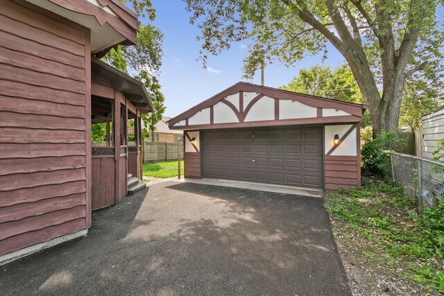 3413 N Schultz Dr, Lansing, IL 60438 - view of detached garage