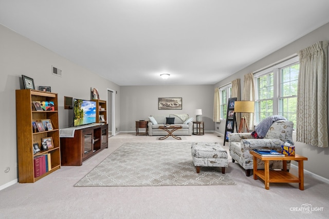 1900 Millburne Rd, Lake Forest, IL 60045 - living area featuring light carpet and baseboards
