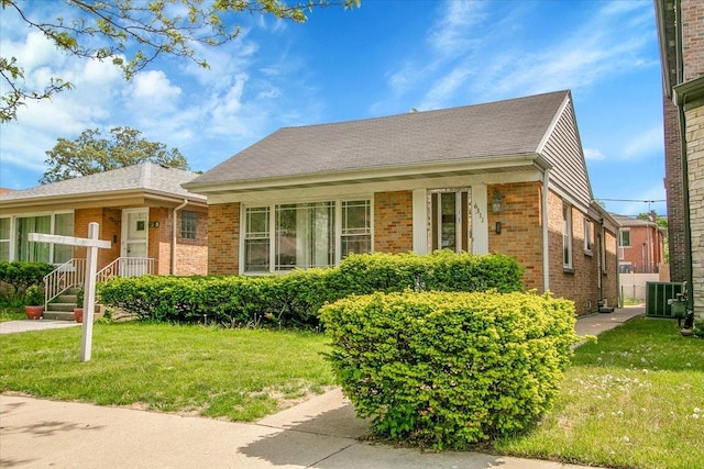 6311 N Kedvale Ave, Chicago, IL 60646 - photo 2