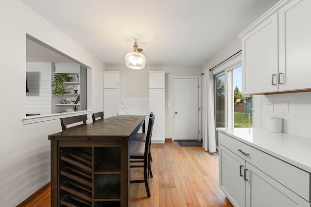 1191 Narragansett Dr, Carol Stream, IL 60188 - dining room with light wood-style flooring