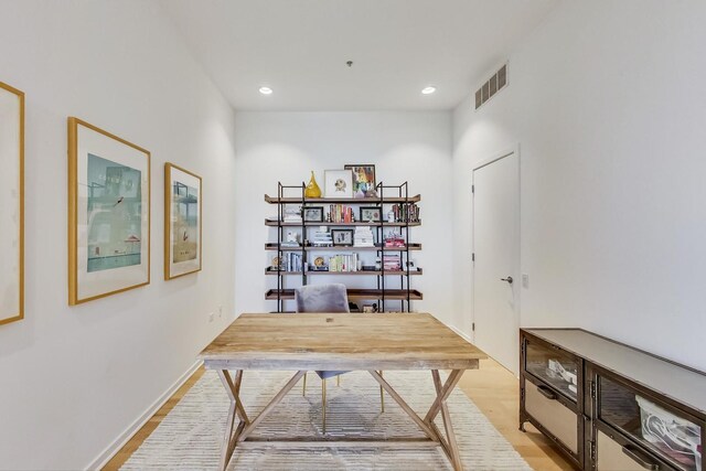 500 W Superior St Unit 612, Chicago, IL 60654 - home office featuring light wood finished floors and recessed lighting