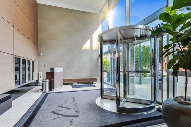 500 W Superior St Unit 612, Chicago, IL 60654 - lobby with a towering ceiling and expansive windows