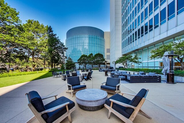 500 W Superior St Unit 612, Chicago, IL 60654 - view of patio / terrace featuring outdoor lounge area