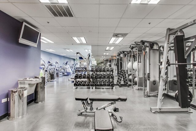 500 W Superior St Unit 612, Chicago, IL 60654 - exercise room featuring a drop ceiling