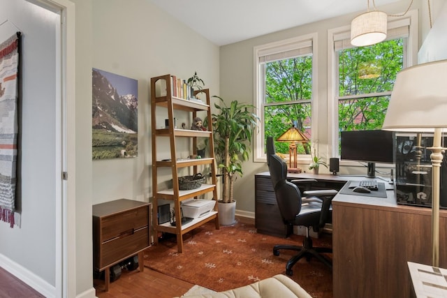 1012 S Loomis St Unit F, Chicago, IL 60607 - office space featuring wood finished floors and baseboards