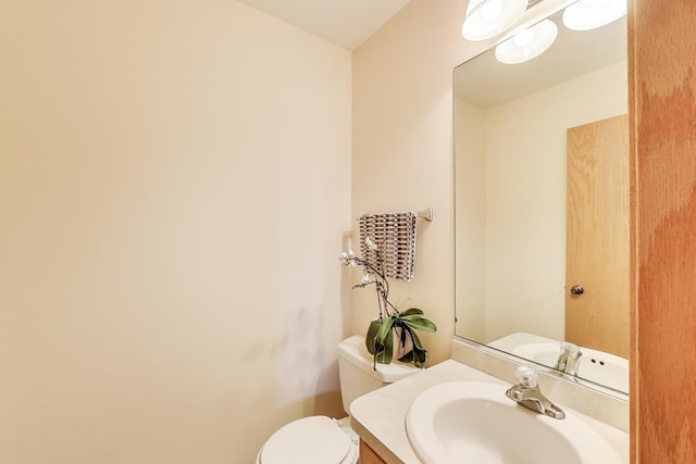 1347 Rainbow Cir, Manteno, IL 60950 - half bath with vanity and toilet