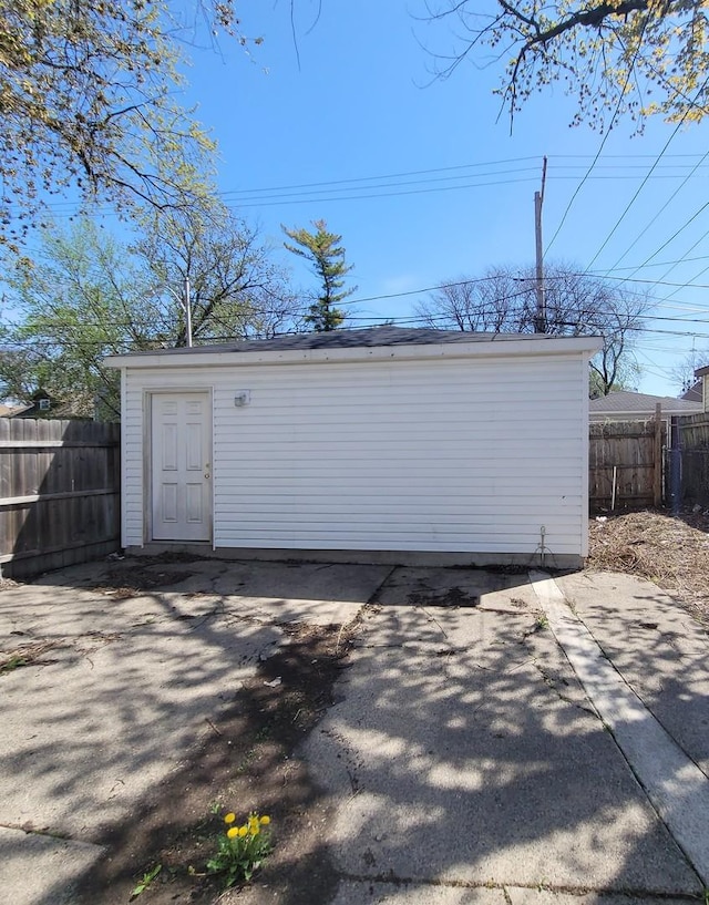 6801 S Oakley Ave, Chicago, IL 60636 - view of garage