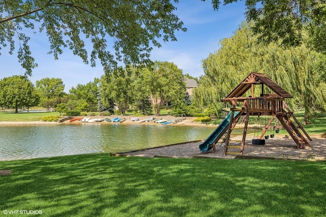 3 Shoreside Dr, South Barrington, IL 60010 - community play area with a lawn