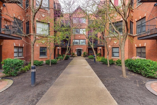 5942 S King Dr Unit 2N, Chicago, IL 60637 - view of property's community