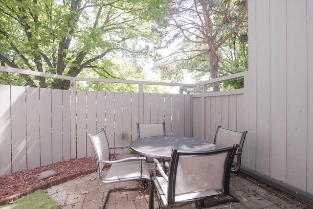 196 Shoreline Rd, Lake Barrington, IL 60010 - view of patio featuring outdoor dining area