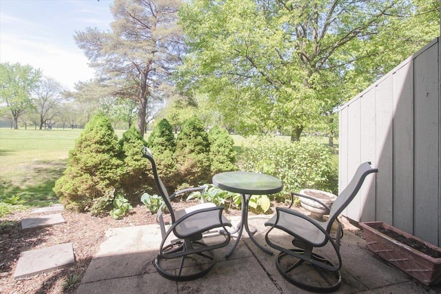 196 Shoreline Rd, Lake Barrington, IL 60010 - view of patio