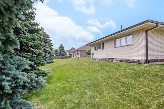 1212 Ashford Ln, Joliet, IL 60431 - view of green lawn