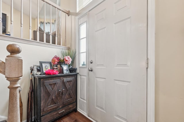 415 Hidden Creek Ln Unit 415, North Aurora, IL 60542 - entrance foyer with dark wood-style flooring