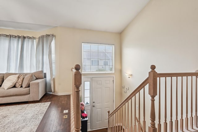 415 Hidden Creek Ln Unit 415, North Aurora, IL 60542 - entryway with dark wood-style flooring and lofted ceiling