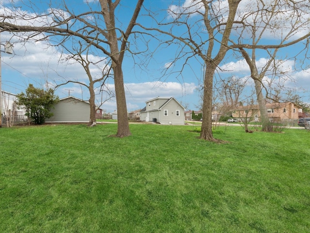 520 W Pheasant Ct, Round Lake Beach, IL 60073 - view of green lawn