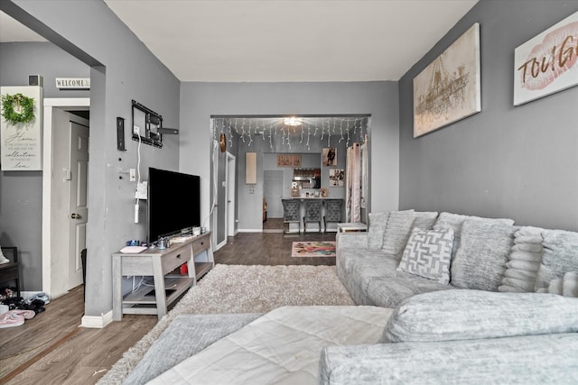 3823 W Wabansia Ave, Chicago, IL 60647 - living room featuring wood finished floors and baseboards